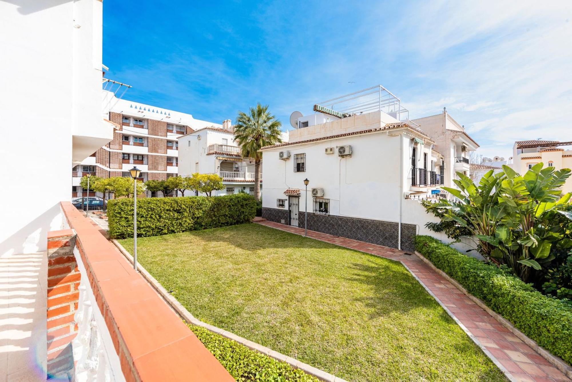 Appartement Nerja Centro, Playa Carabeo Extérieur photo