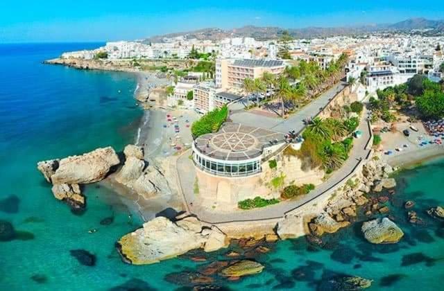 Appartement Nerja Centro, Playa Carabeo Extérieur photo