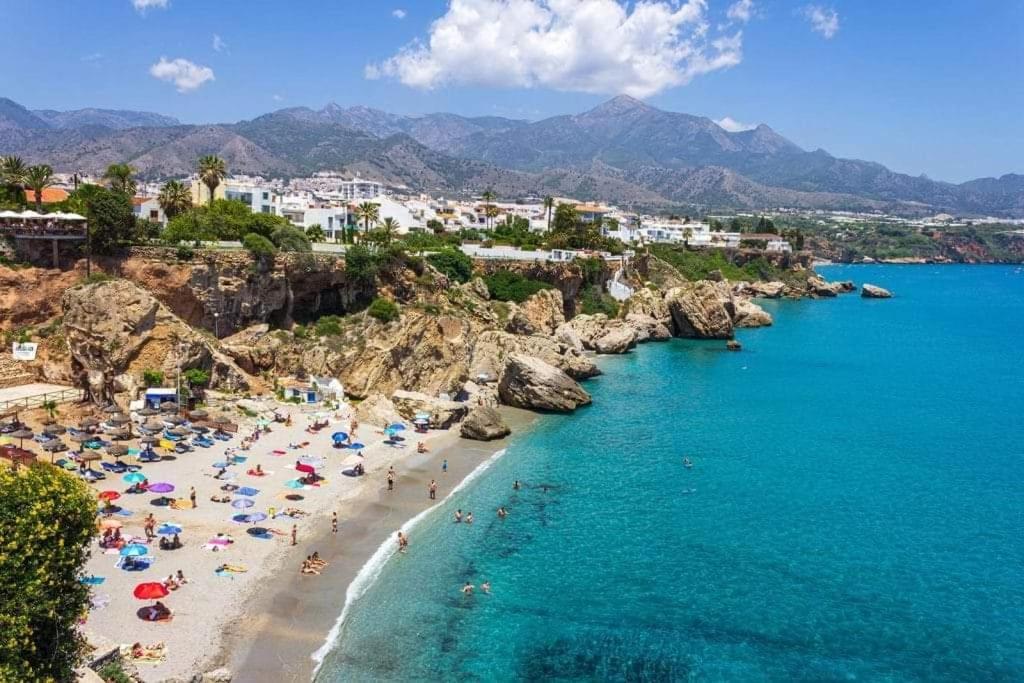 Appartement Nerja Centro, Playa Carabeo Extérieur photo